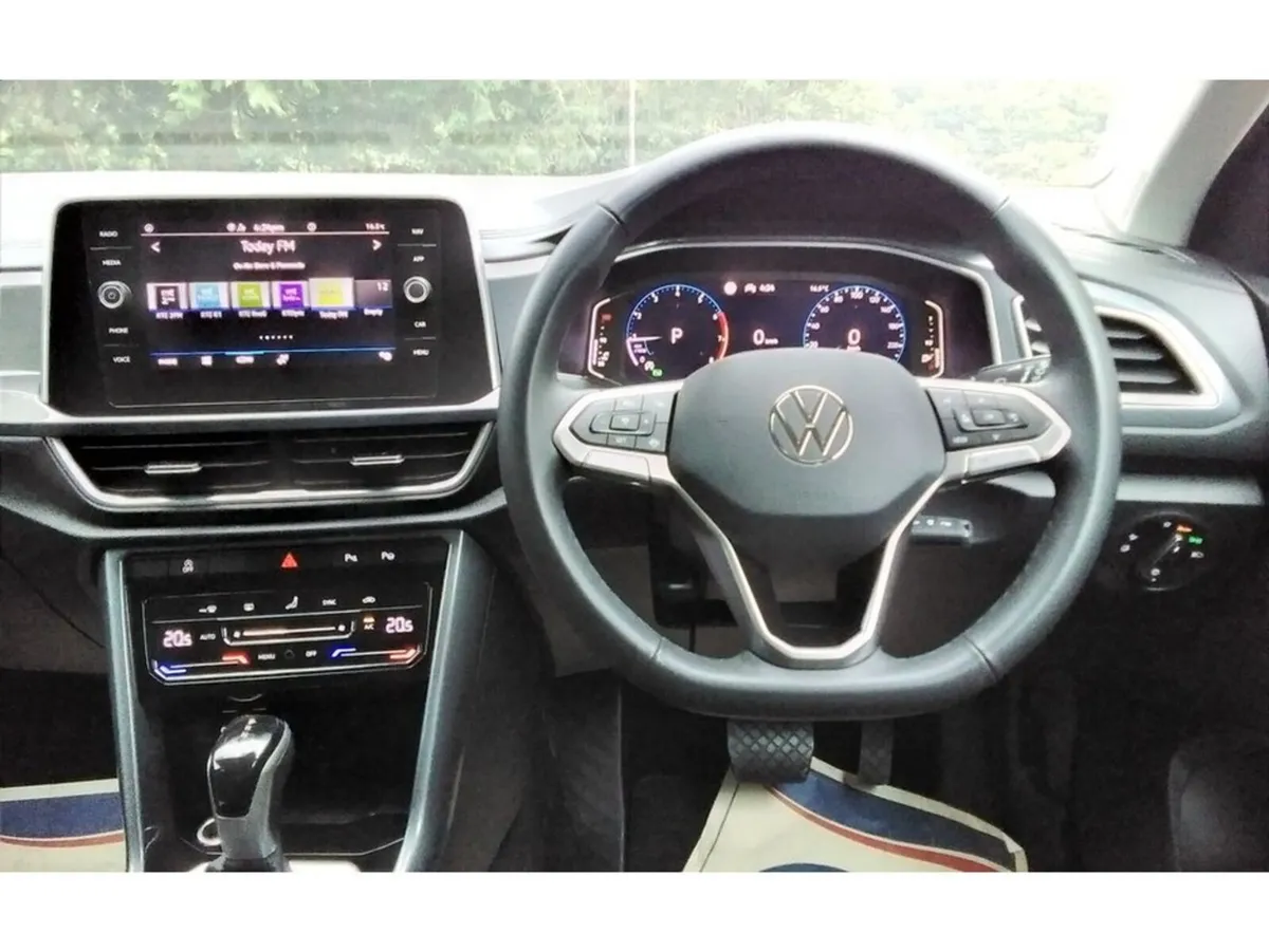 Volkswagen T-Roc SUV, Petrol, 2025, Black