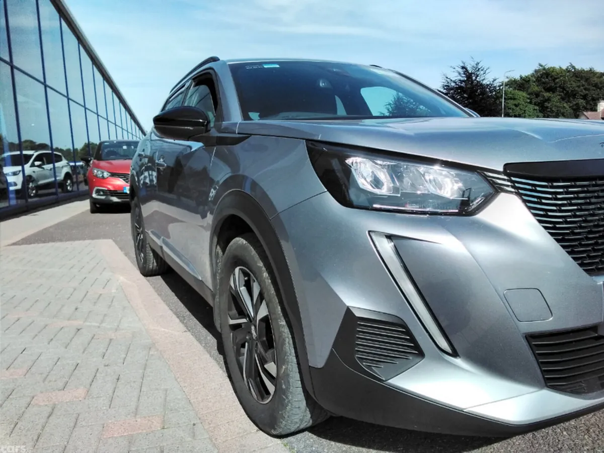Peugeot 2008 SUV, Petrol, 2023, Grey