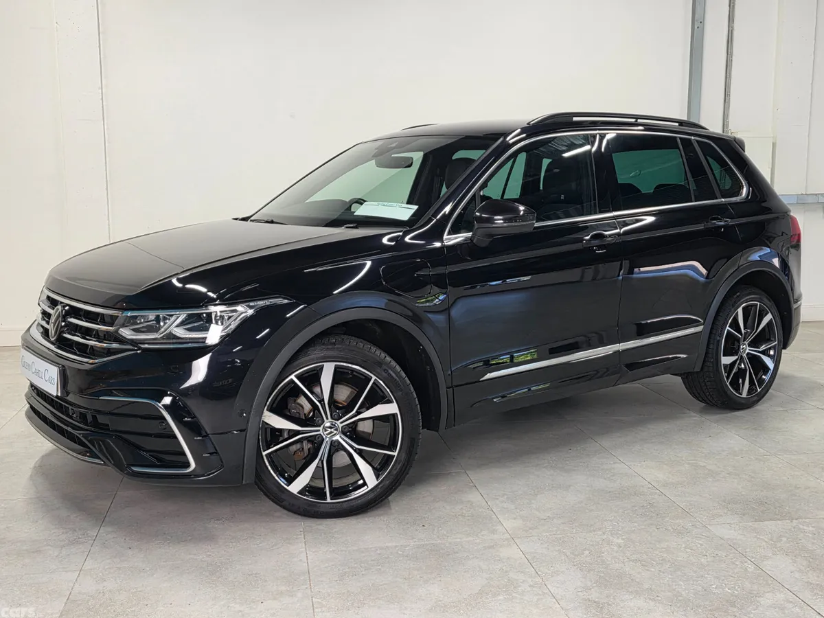 Volkswagen Tiguan SUV, Petrol Plug-in Hybrid, 2023, Black