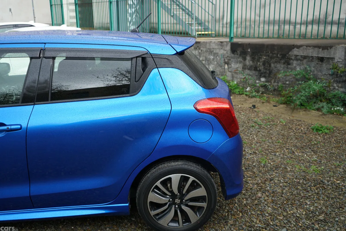 Suzuki Swift Hatchback, Petrol, 2019, Blue