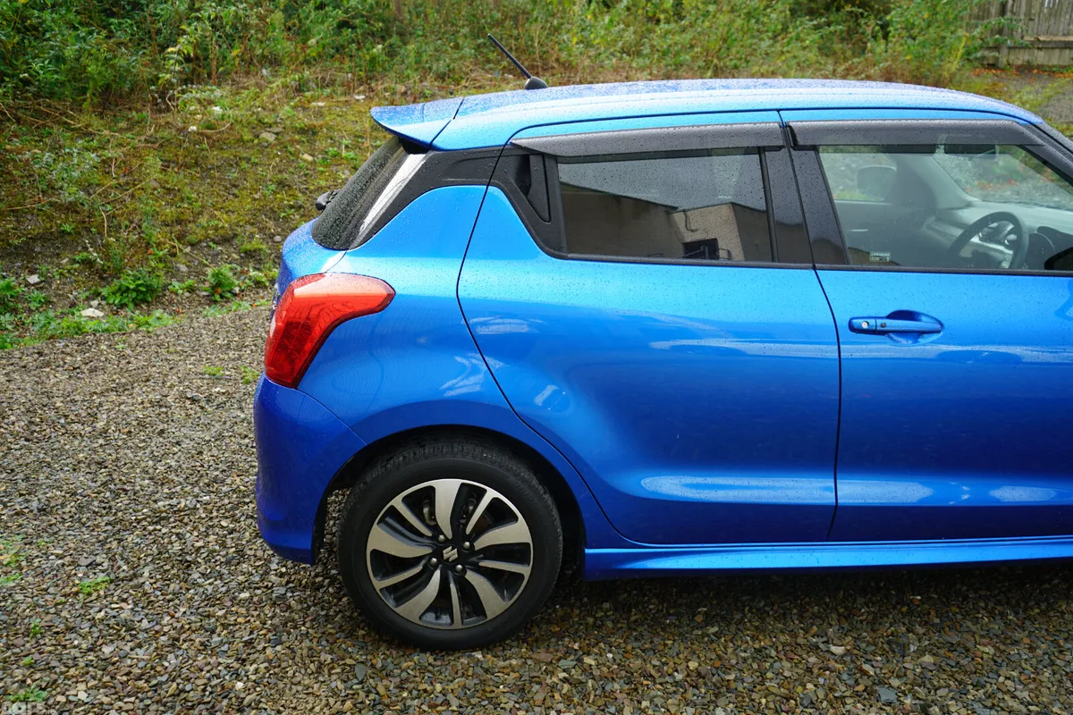 Suzuki Swift Hatchback, Petrol, 2019, Blue
