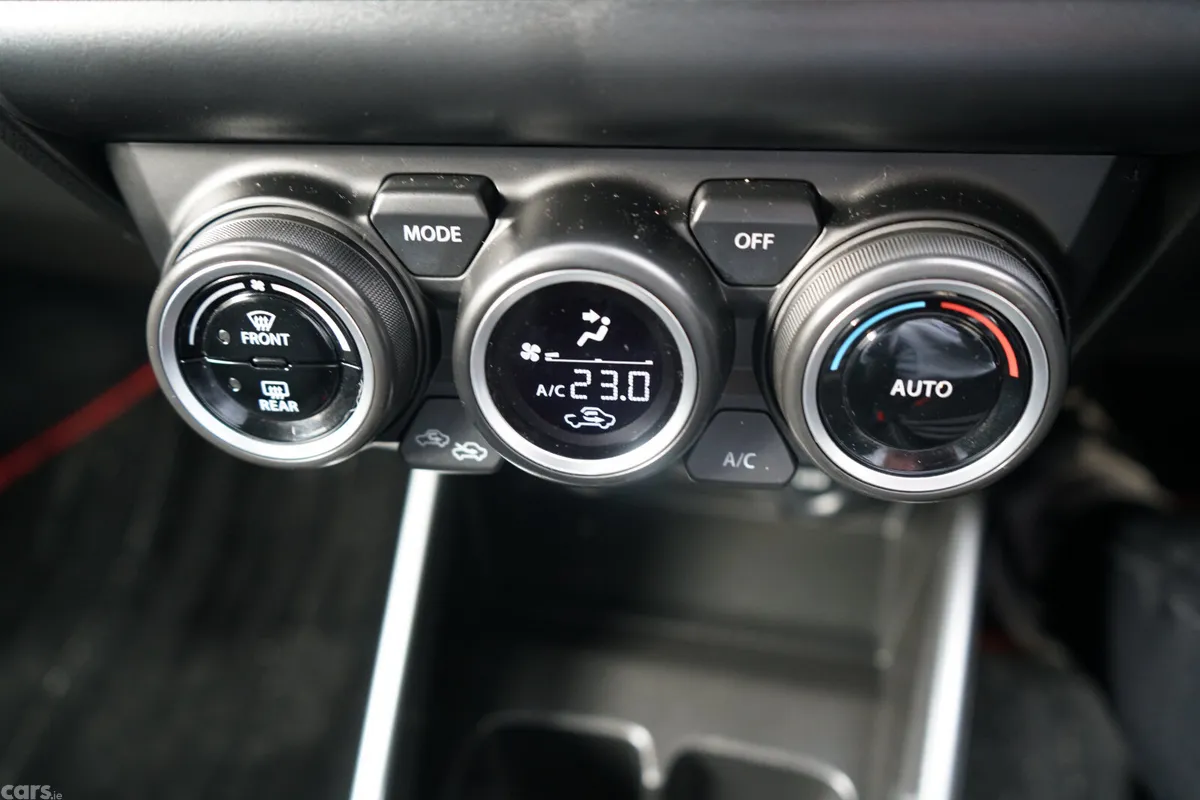 Suzuki Swift Hatchback, Petrol, 2019, Blue