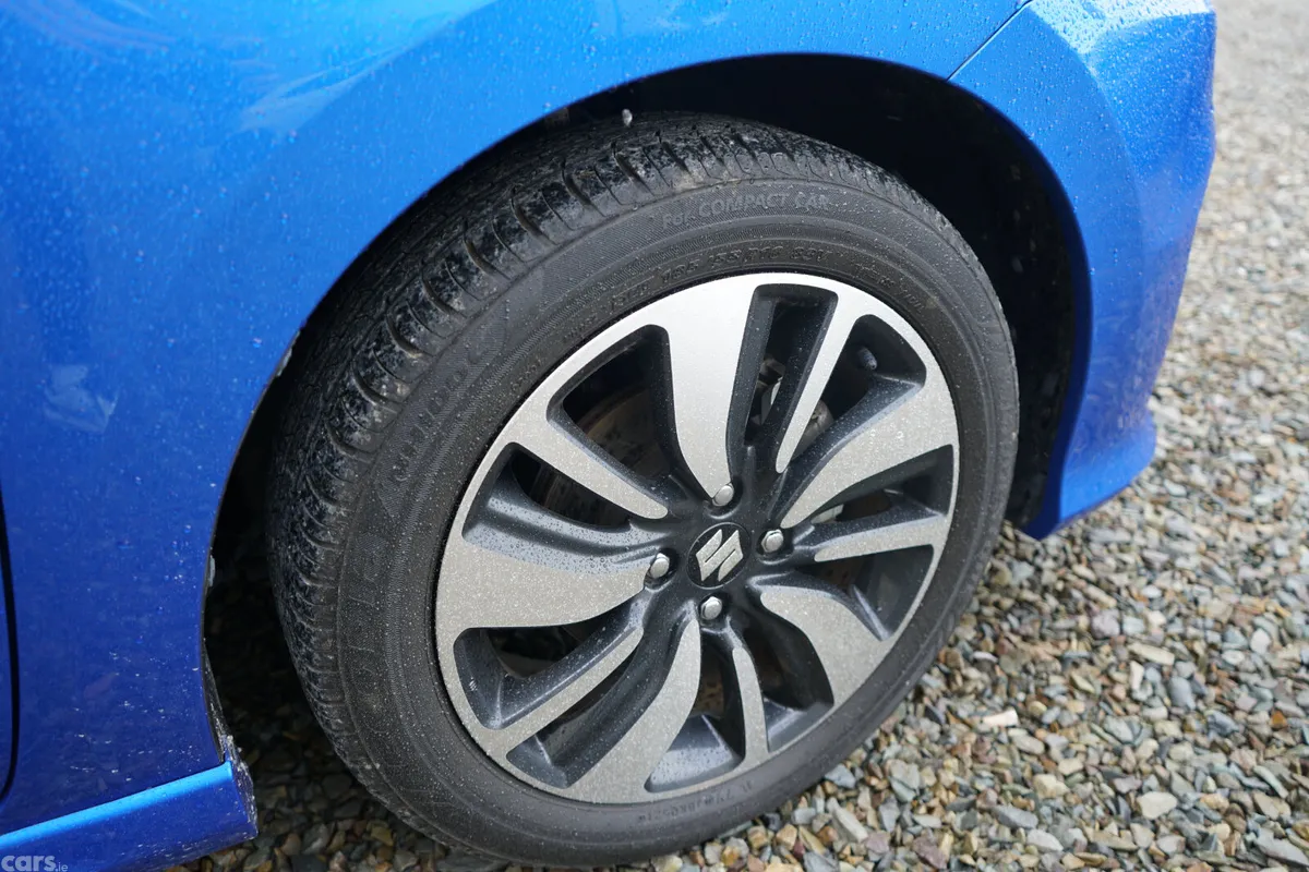 Suzuki Swift Hatchback, Petrol, 2019, Blue