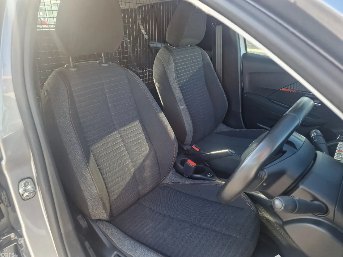 Peugeot 208 Van, Petrol, 2022, Grey