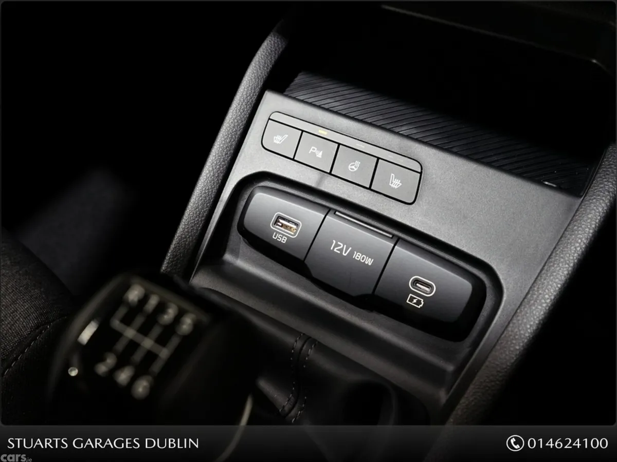 Kia Stonic SUV, Petrol, 2027, Black