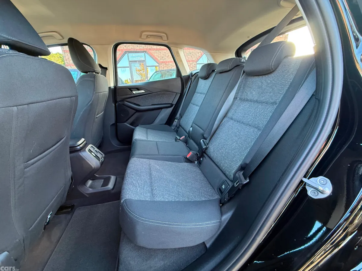 BMW 2-Series MPV, Petrol Plug-in Hybrid, 2024, Black