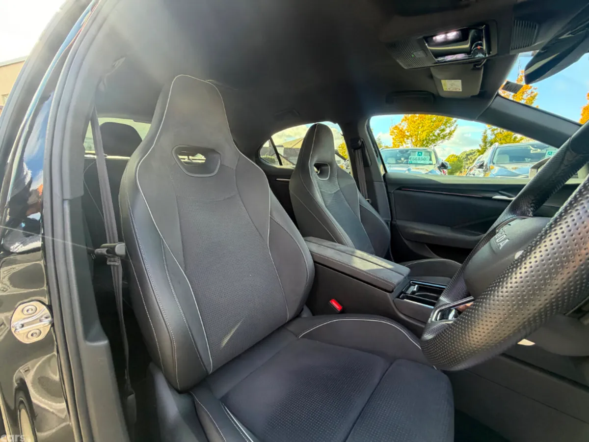 Skoda Superb Saloon, Diesel, 2025, Black