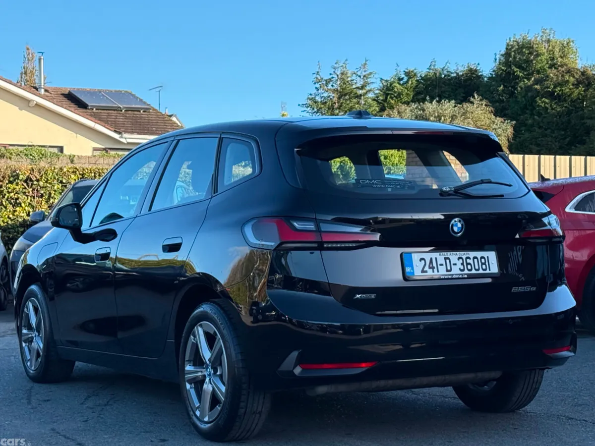 BMW 2-Series MPV, Petrol Plug-in Hybrid, 2024, Black