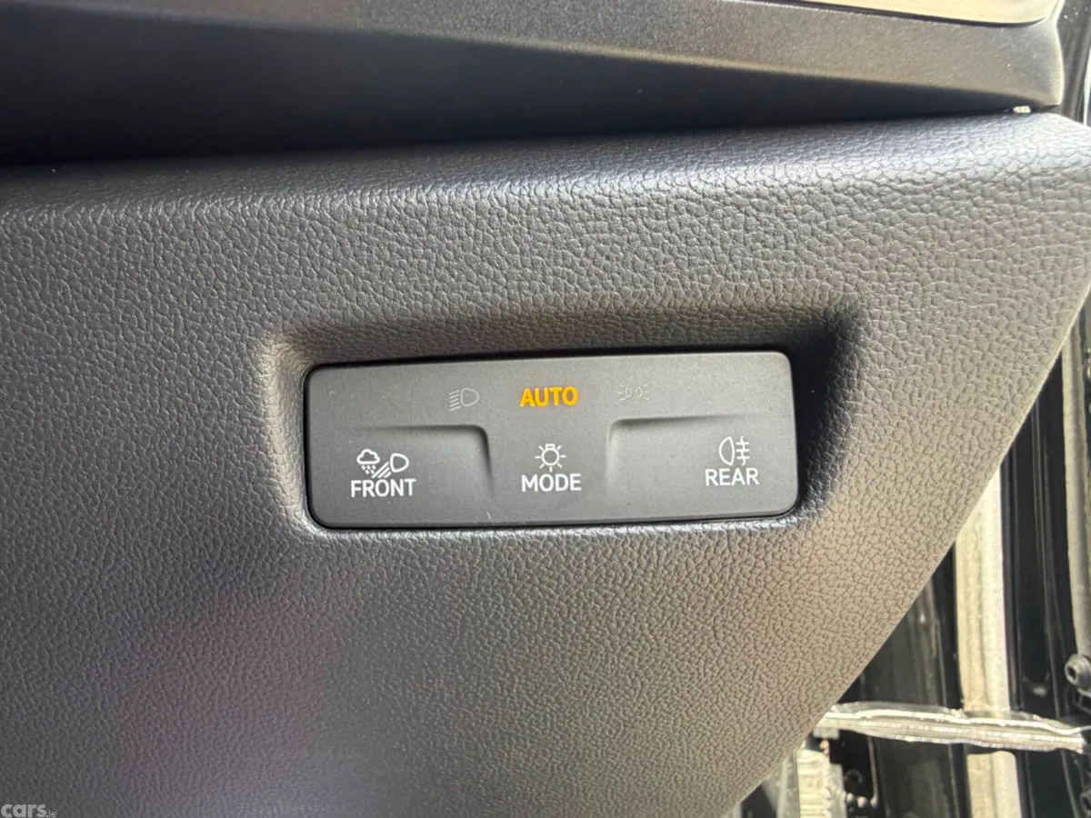 Skoda Superb Saloon, Diesel, 2025, Black