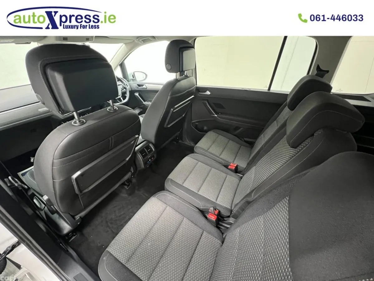 Volkswagen Touran MPV, Petrol, 2020, White