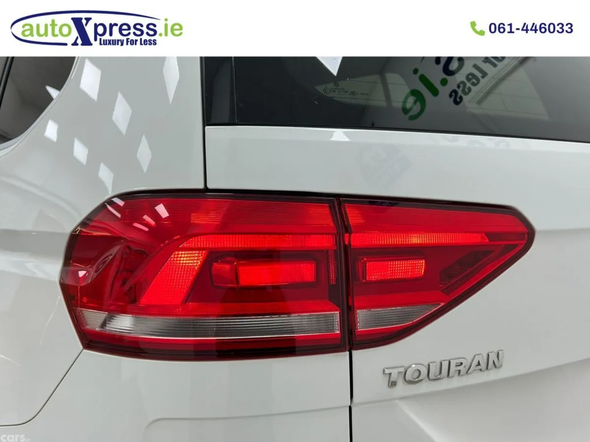 Volkswagen Touran MPV, Petrol, 2020, White