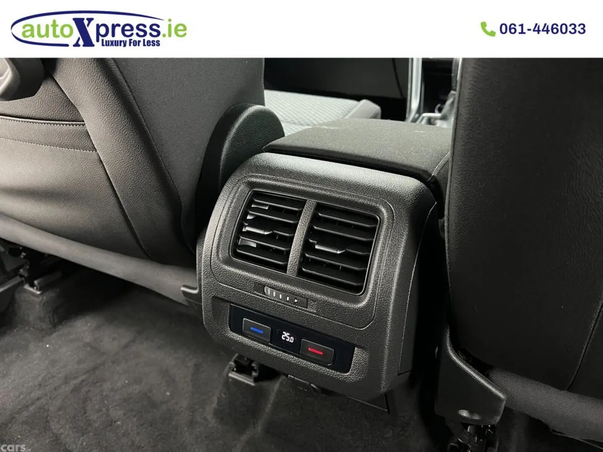 Volkswagen Touran MPV, Petrol, 2020, White