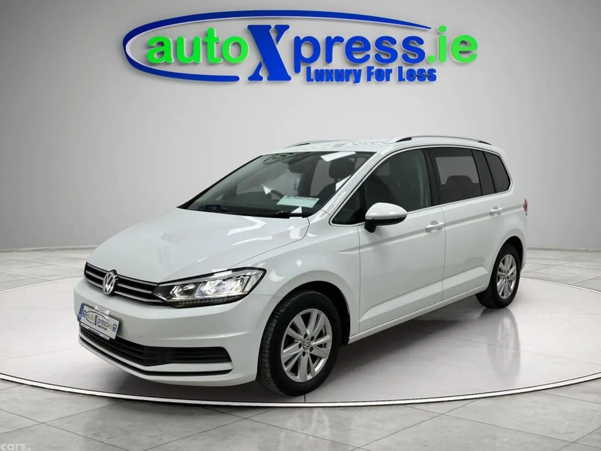 Volkswagen Touran MPV, Petrol, 2020, White