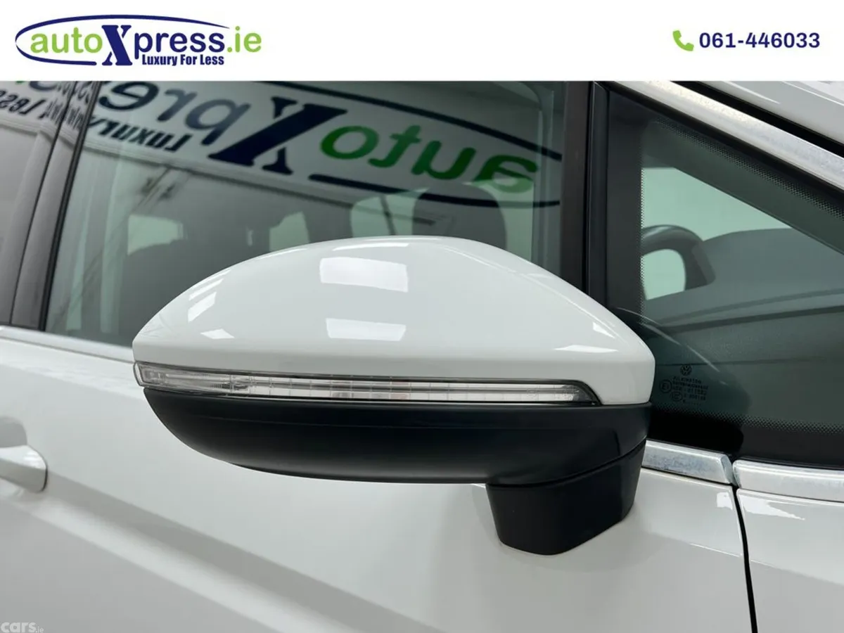 Volkswagen Touran MPV, Petrol, 2020, White