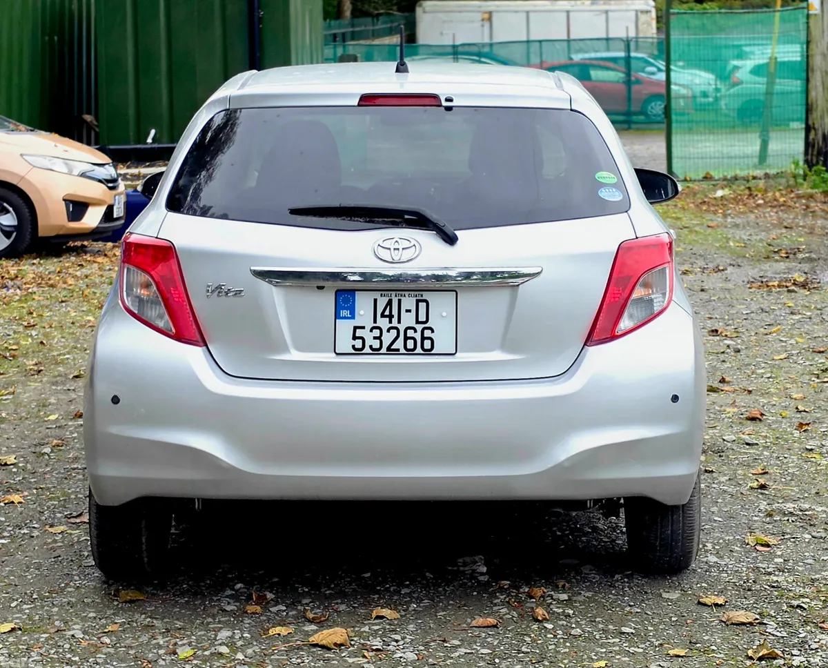 Toyota Vitz Hatchback, Petrol, 2014, Silver