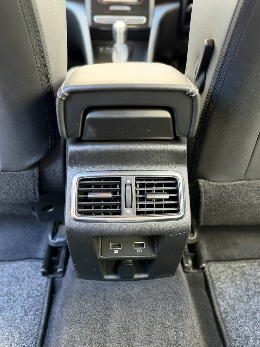 Renault Megane Estate, Petrol Plug-in Hybrid, 2021, Grey