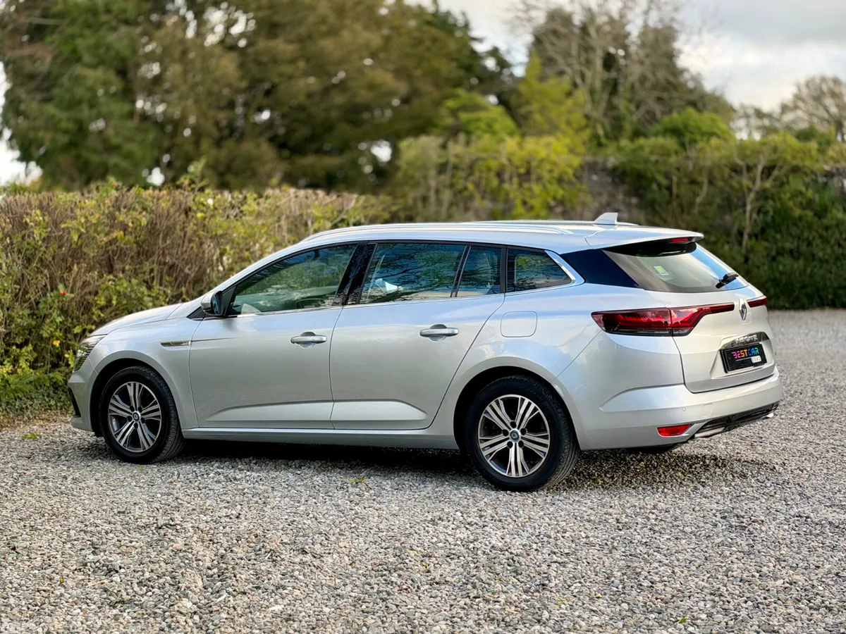 Renault Megane Estate, Petrol Plug-in Hybrid, 2021, Grey
