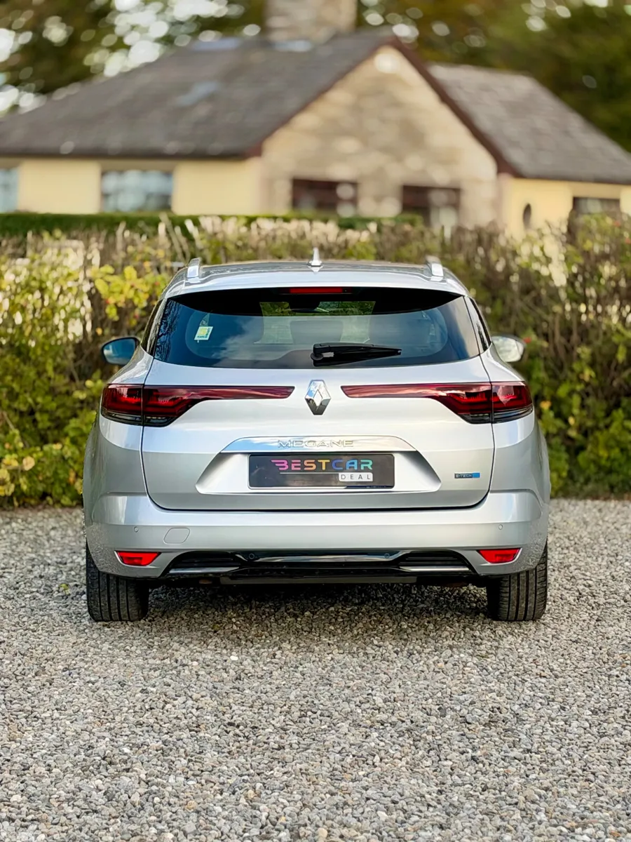 Renault Megane Estate, Petrol Plug-in Hybrid, 2021, Grey