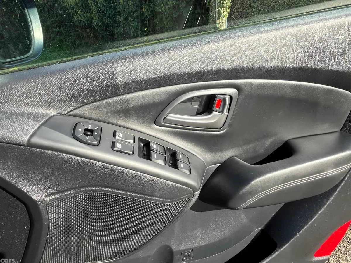 Hyundai ix35 SUV, Diesel, 2016, Silver