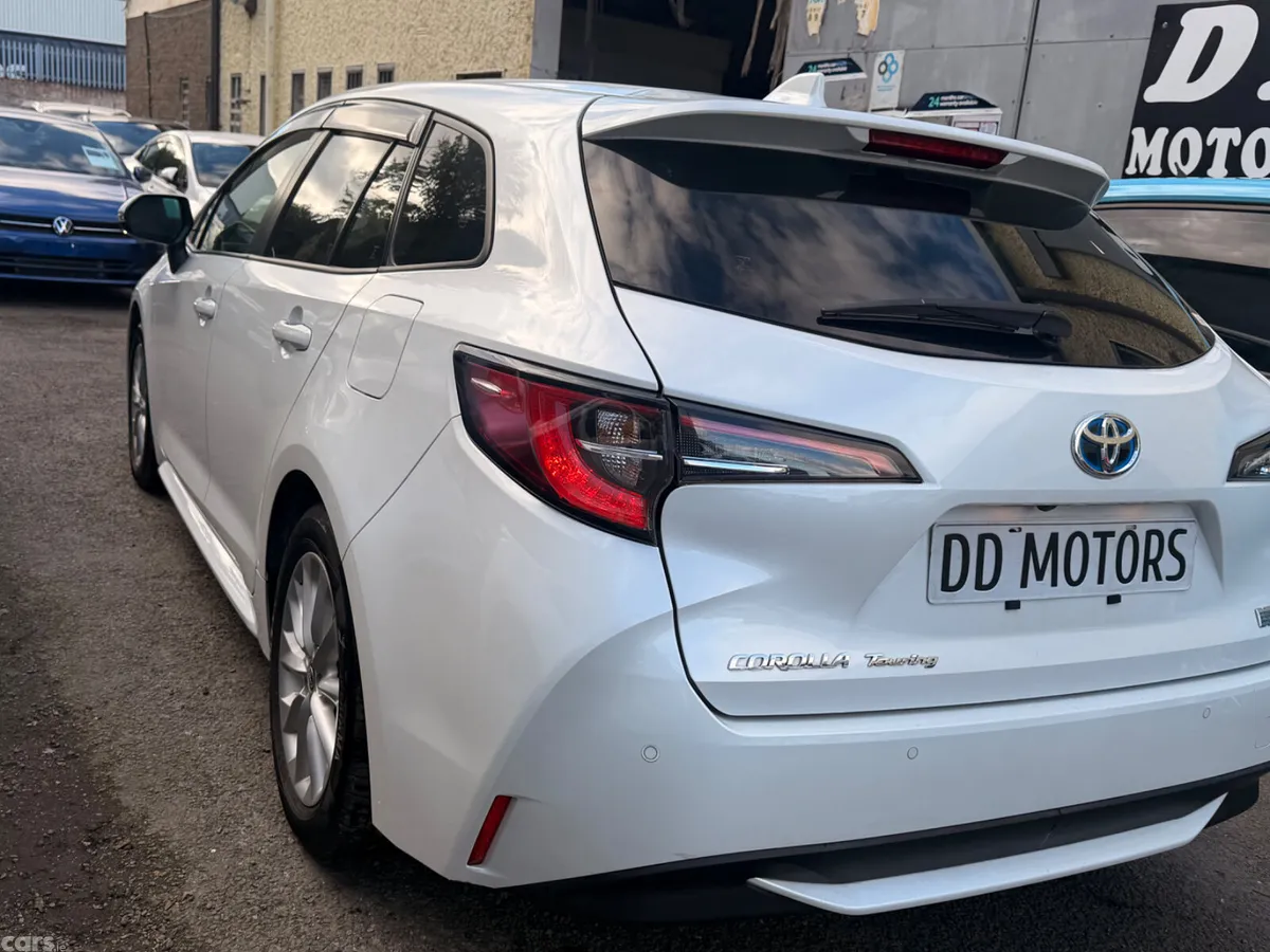 Toyota Corolla Estate, Petrol Hybrid, 2022, White