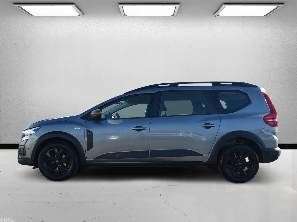 Dacia Jogger MPV, Petrol, 2024, Grey