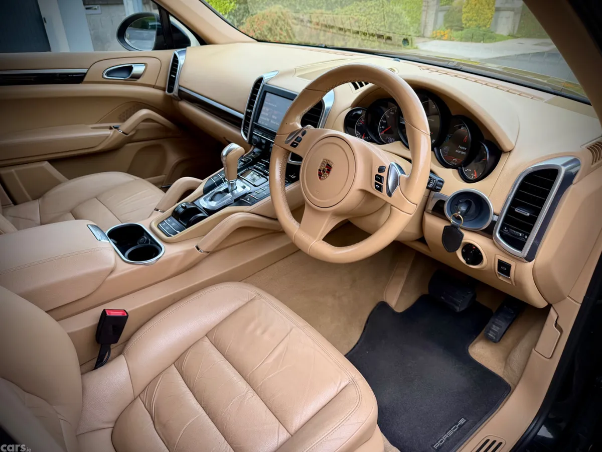 Porsche Cayenne SUV, Diesel, 2012, Black