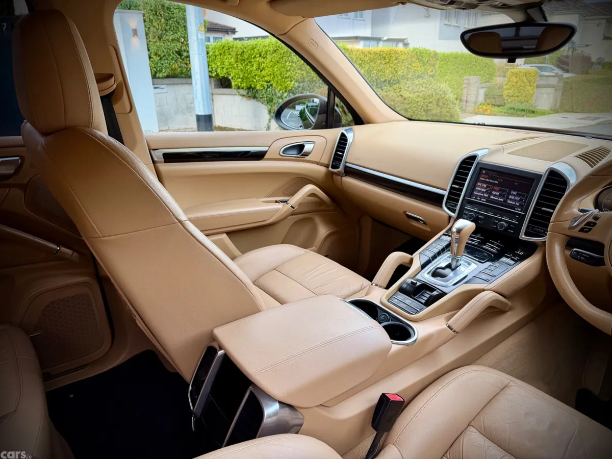 Porsche Cayenne SUV, Diesel, 2012, Black