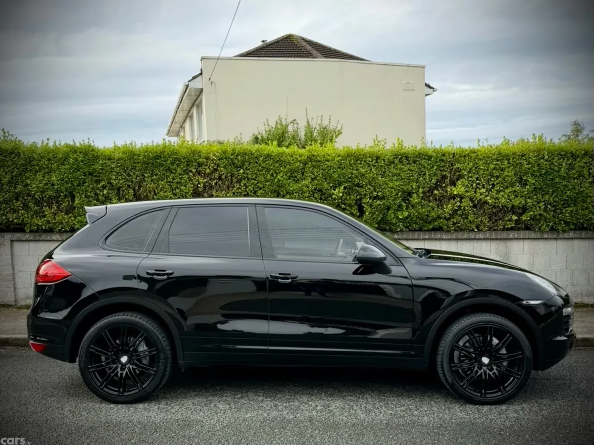 Porsche Cayenne SUV, Diesel, 2012, Black
