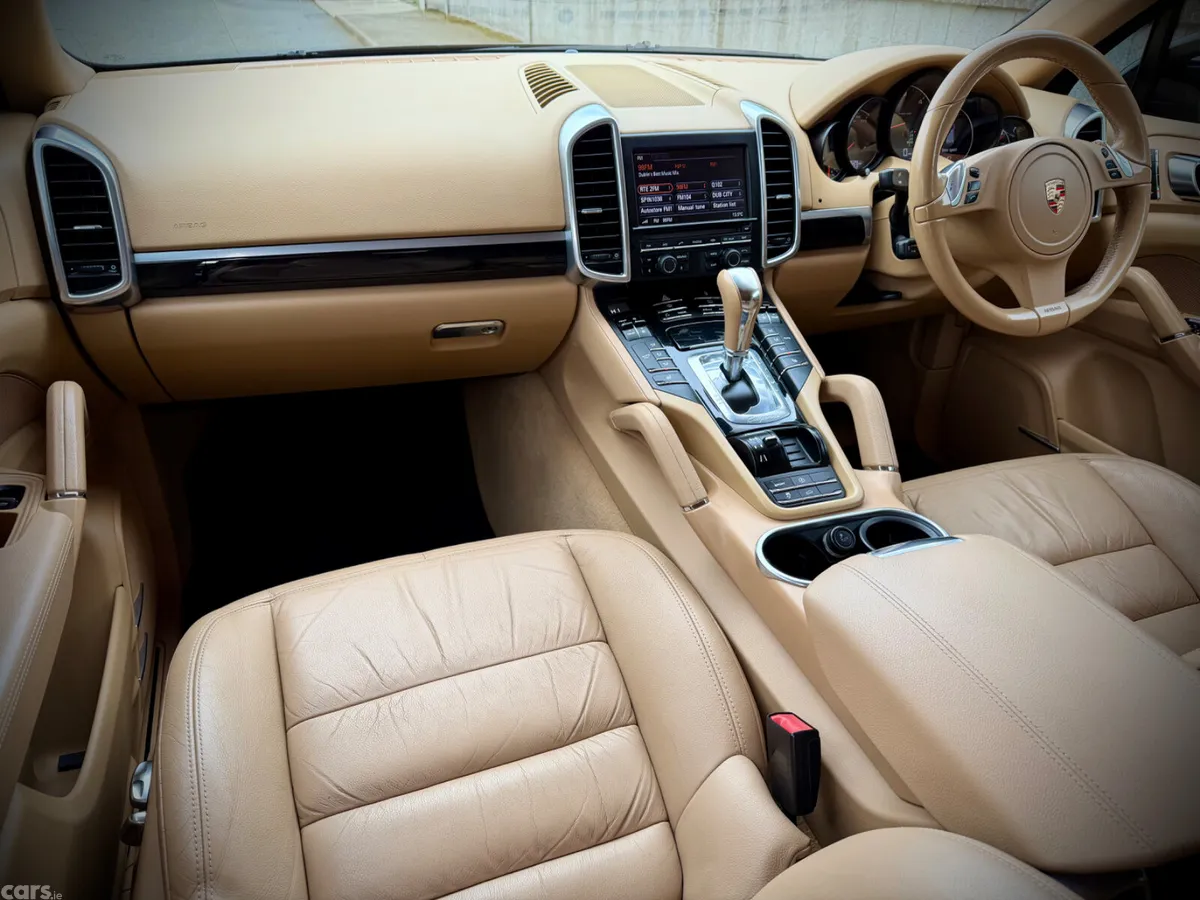 Porsche Cayenne SUV, Diesel, 2012, Black