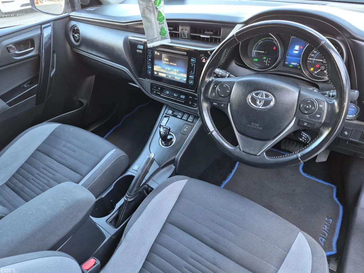 Toyota Auris Hatchback, Petrol Hybrid, 2017, Black