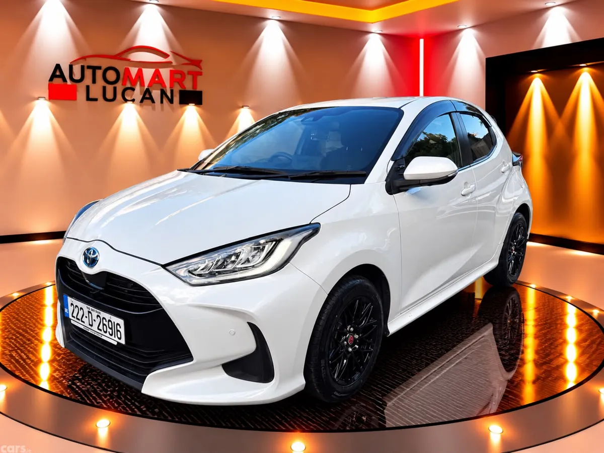 Toyota Yaris Hatchback, Petrol Hybrid, 2022, White