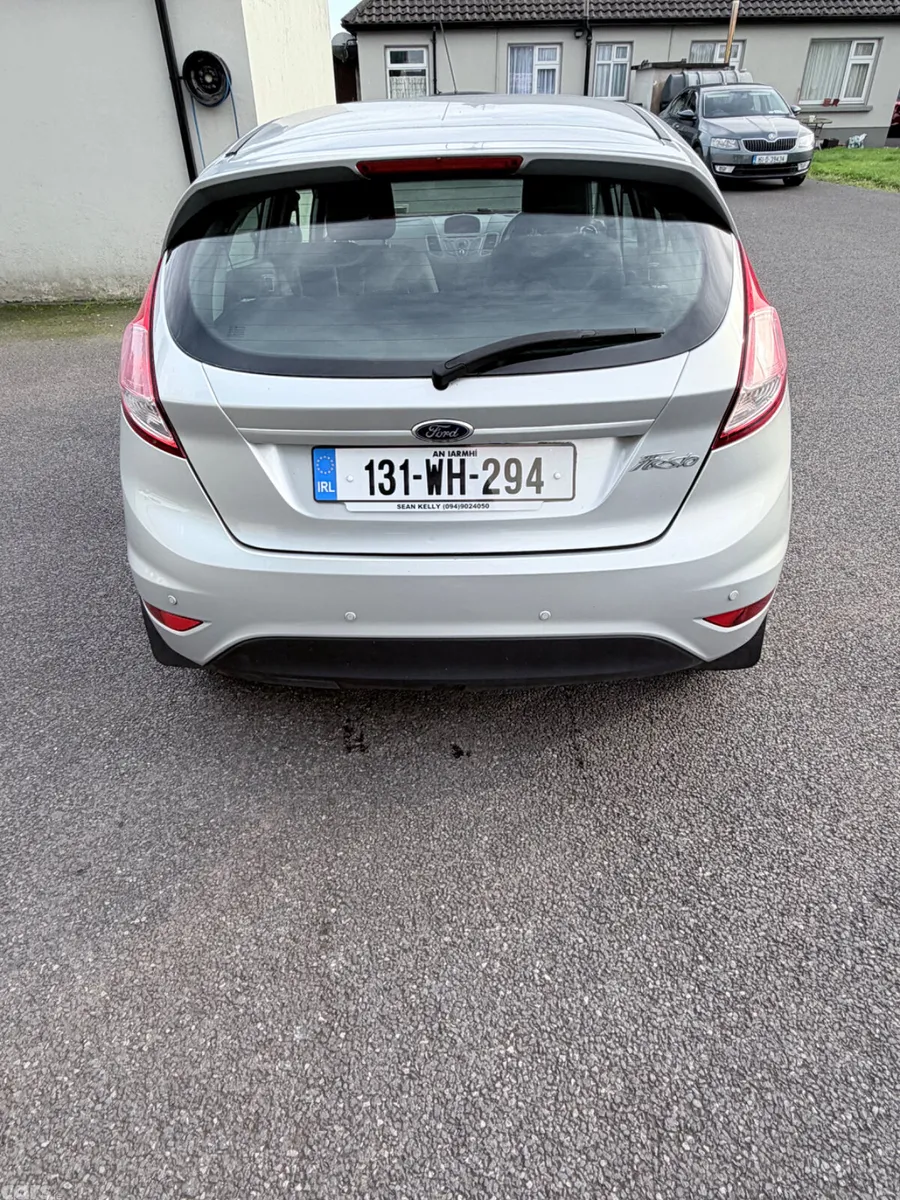Ford Fiesta Hatchback, Petrol, 2013, Silver