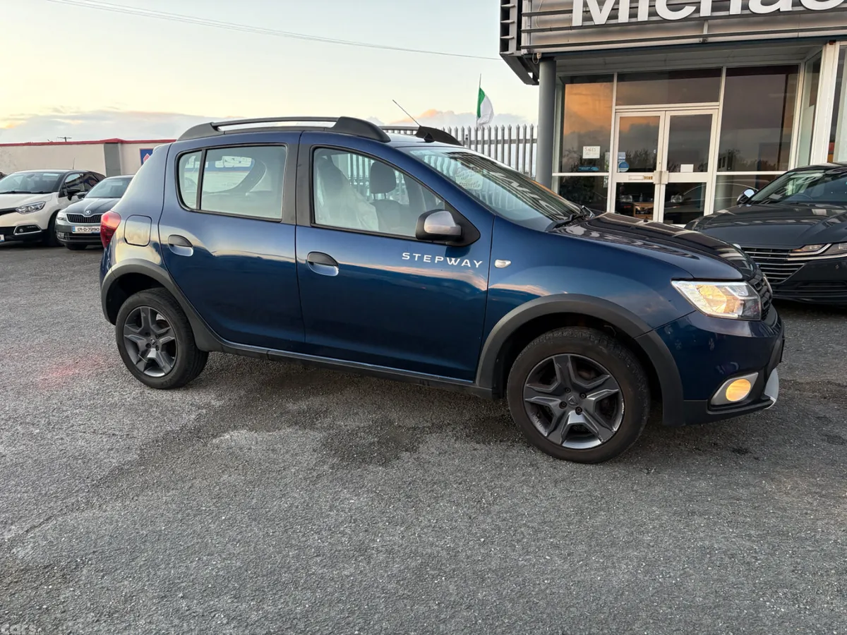 Dacia Sandero Stepway Hatchback, Diesel, 2018, Blue