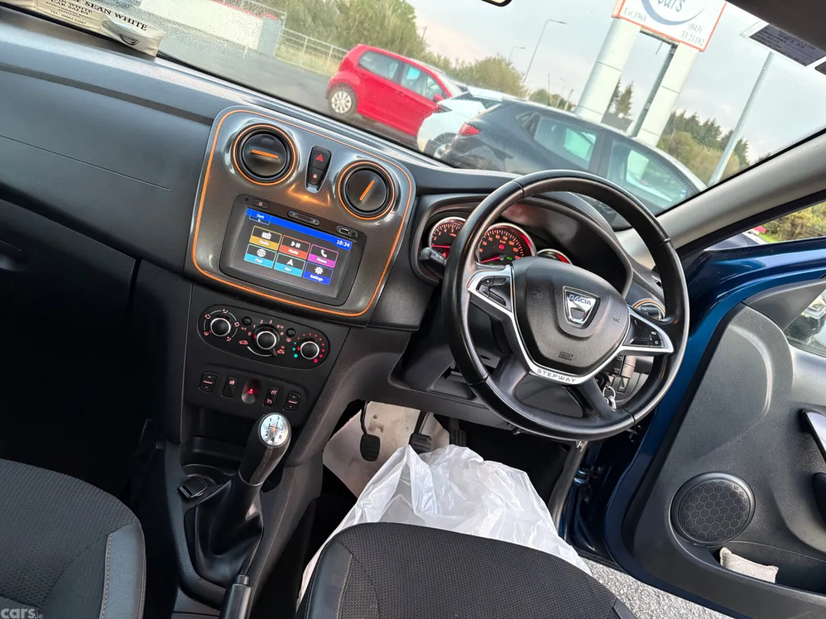 Dacia Sandero Stepway Hatchback, Diesel, 2018, Blue