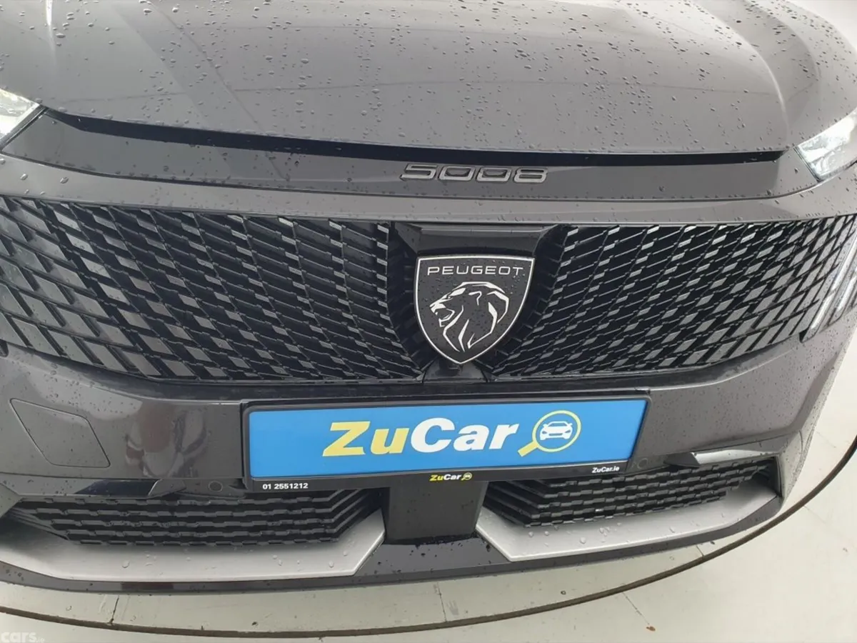 Peugeot 5008 SUV, Electric, 2026, Grey