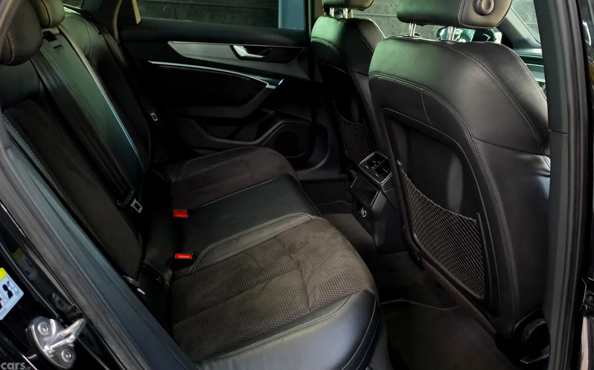 Audi A6 Saloon, Diesel, 2019, Black