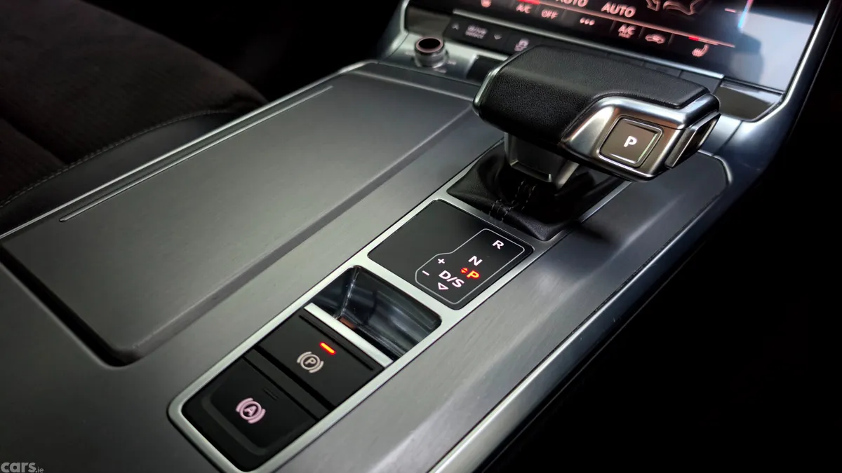 Audi A6 Saloon, Diesel, 2019, Black