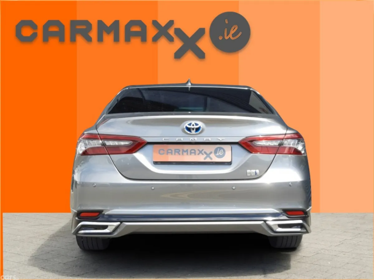 Toyota Camry Saloon, Petrol Hybrid, 2021, Grey