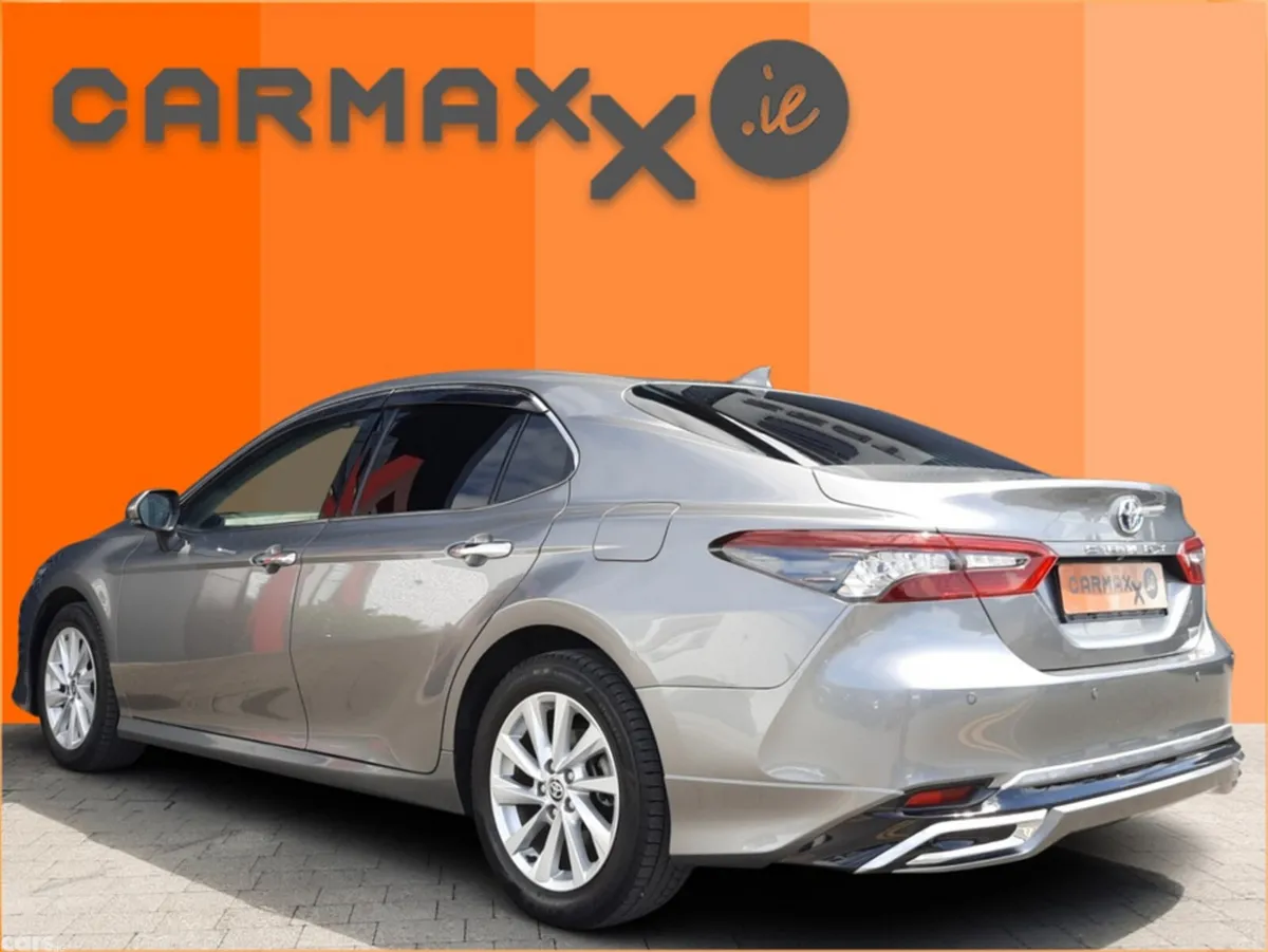 Toyota Camry Saloon, Petrol Hybrid, 2021, Grey
