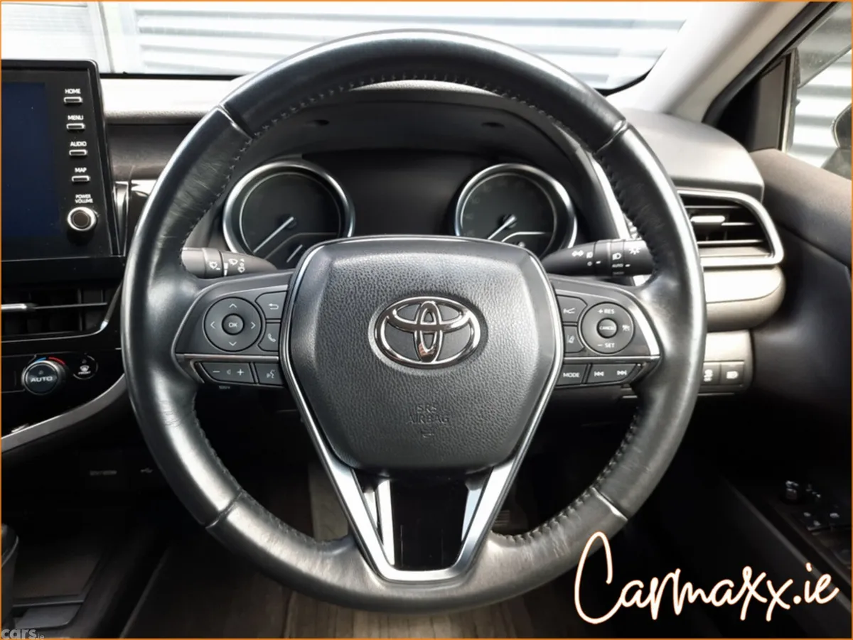 Toyota Camry Saloon, Petrol Hybrid, 2021, Grey