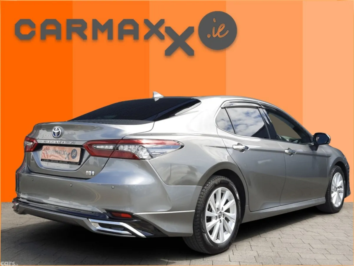Toyota Camry Saloon, Petrol Hybrid, 2021, Grey