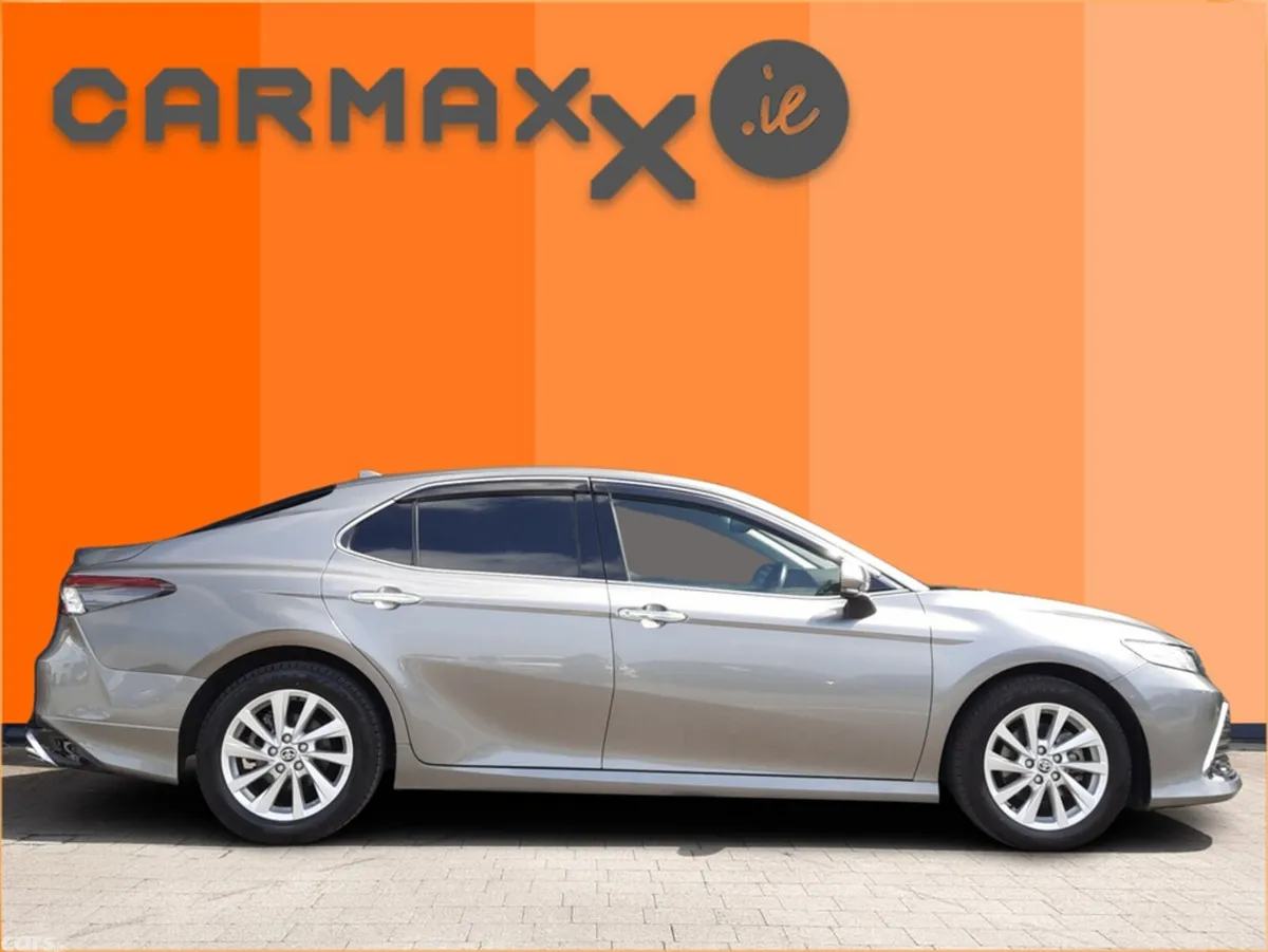 Toyota Camry Saloon, Petrol Hybrid, 2021, Grey