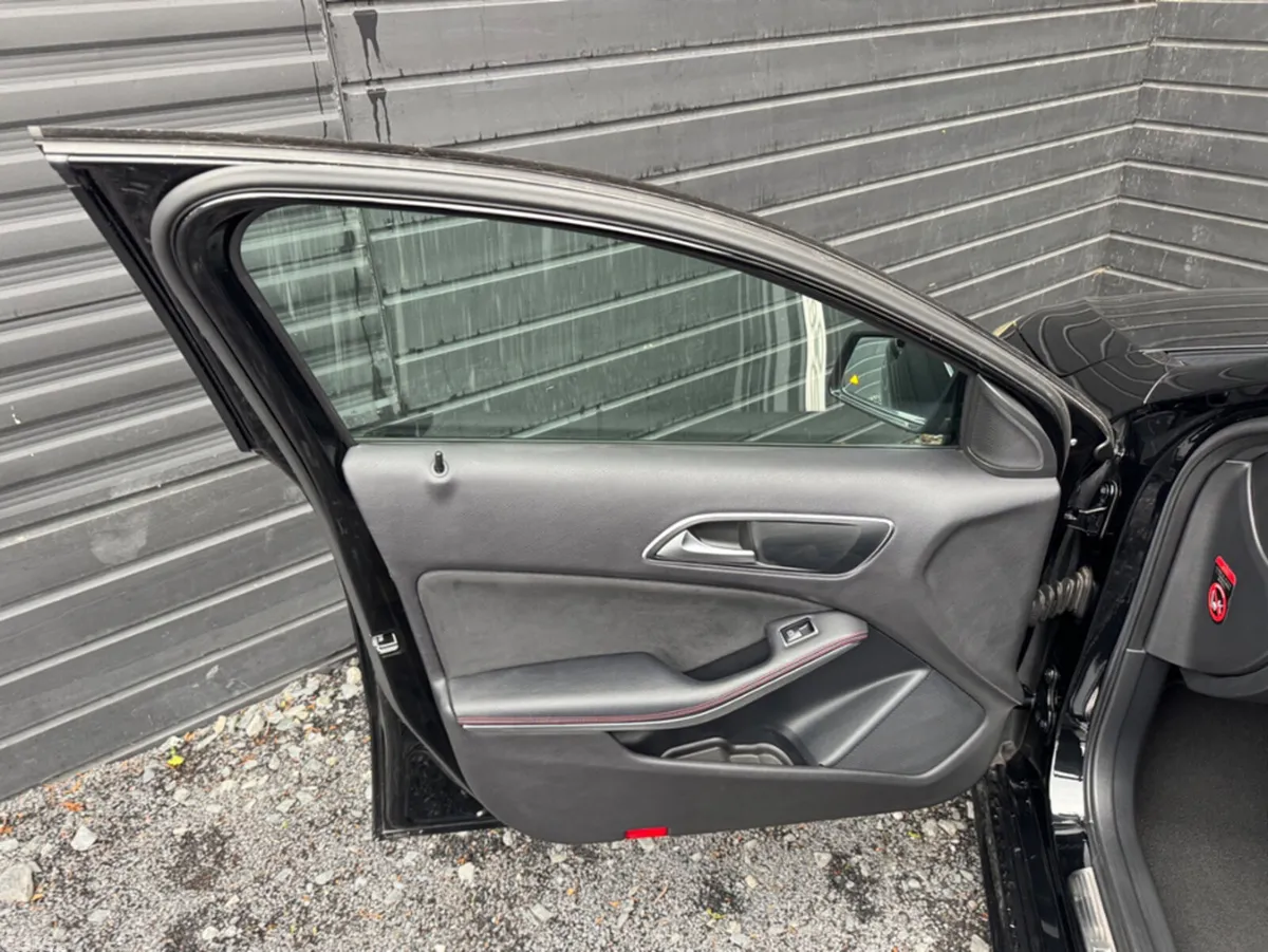 Mercedes-Benz A-Class Hatchback, Petrol, 2013, Black