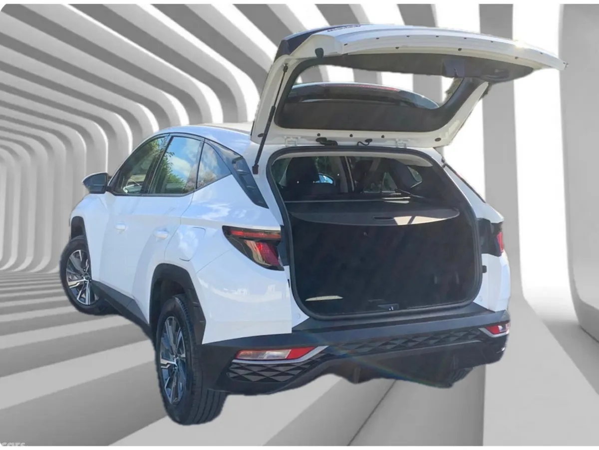 Hyundai Tucson MPV, Diesel, 2023, White