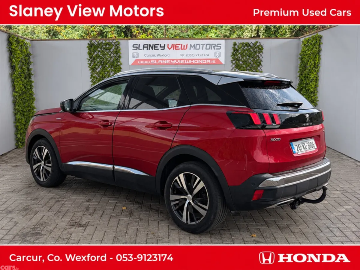 Peugeot 3008 Hatchback, Diesel, 2021, Red