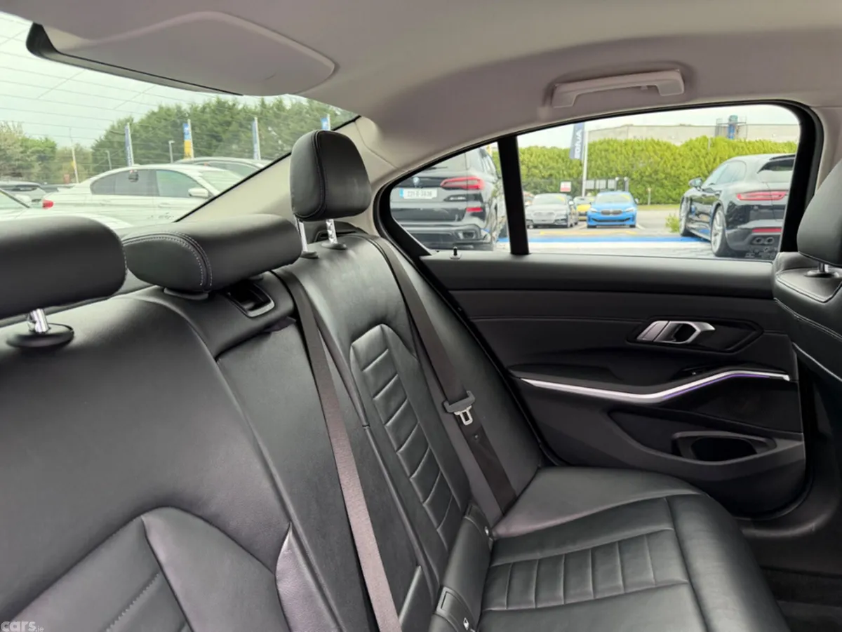 BMW 3-Series Saloon, Petrol Plug-in Hybrid, 2020, Blue
