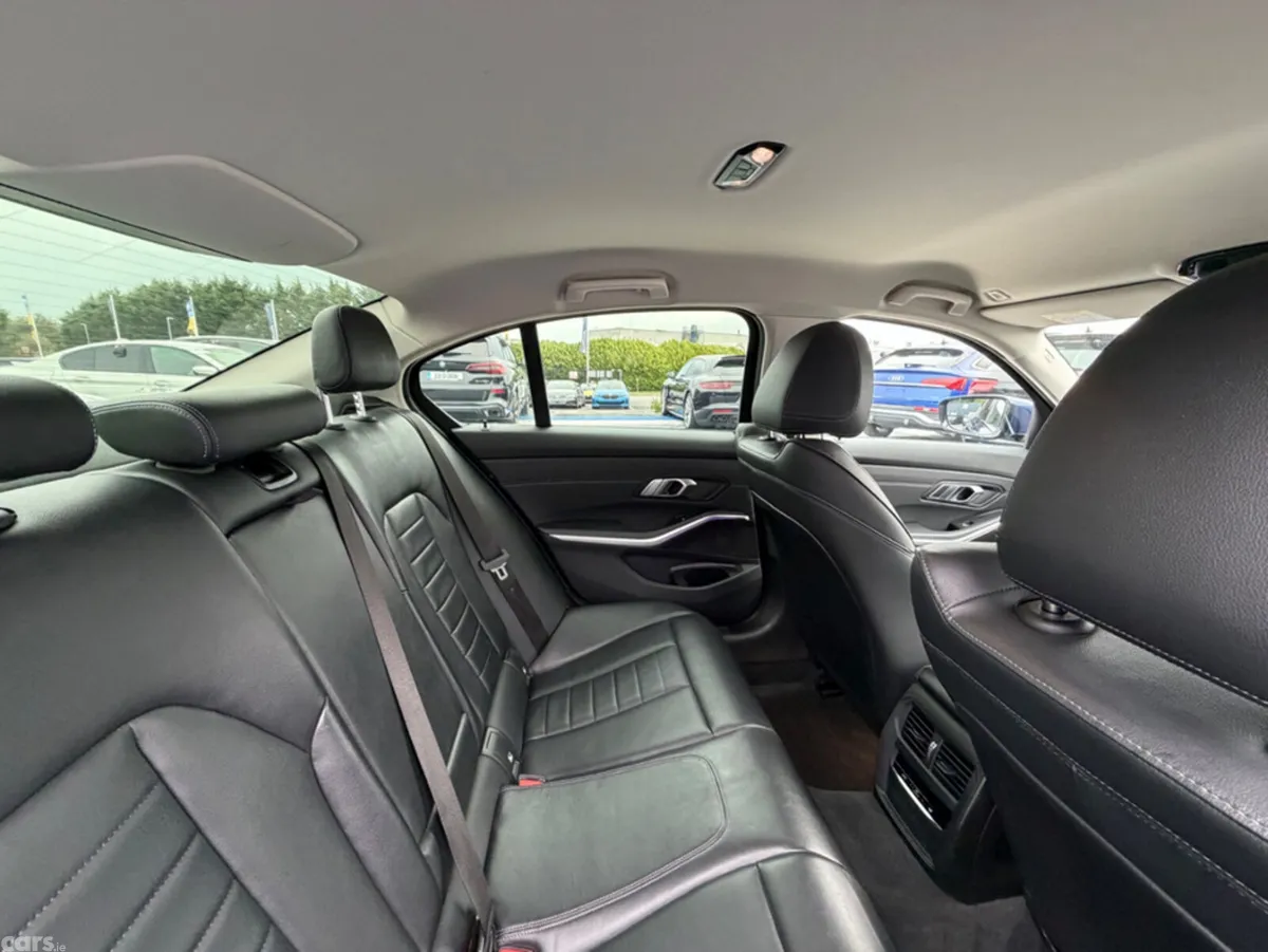 BMW 3-Series Saloon, Petrol Plug-in Hybrid, 2020, Blue