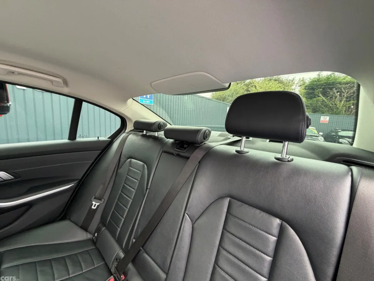 BMW 3-Series Saloon, Petrol Plug-in Hybrid, 2020, Blue