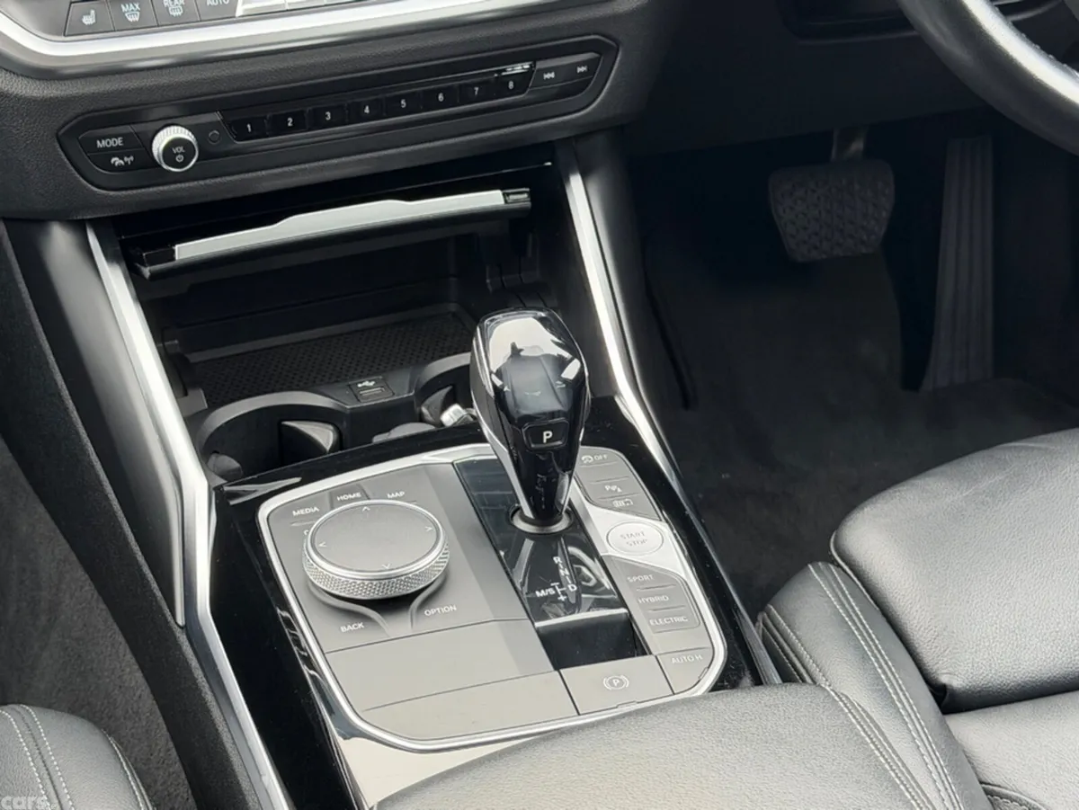 BMW 3-Series Saloon, Petrol Plug-in Hybrid, 2020, Blue
