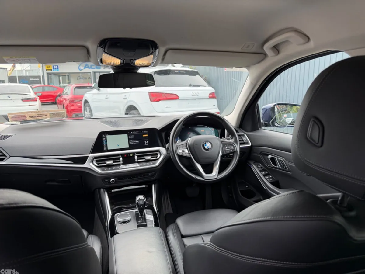 BMW 3-Series Saloon, Petrol Plug-in Hybrid, 2020, Blue